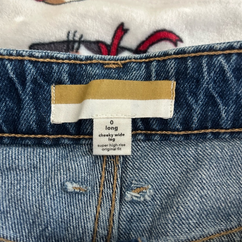 Classic Blue Women's Jeans - Picture 4 of 4